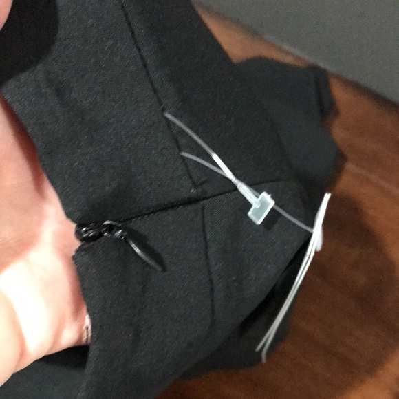 Larry Levine, black skirt, super flattering - Picture 8 of 10